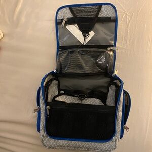 LL Bean hanging personal toiletries organizer